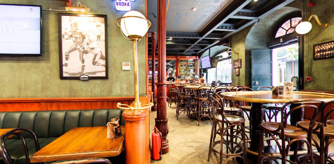 Celtic Irish Pub Istanbul - Gastronomi ve konaklama