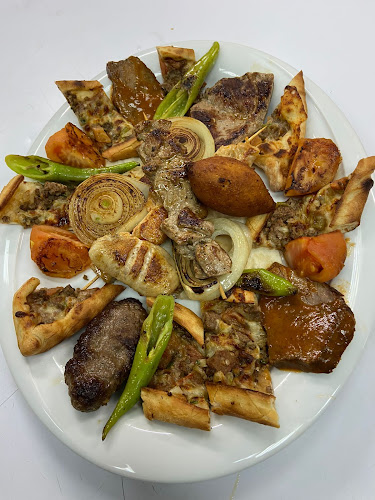 Taş Kafe - Gastronomi ve konaklama