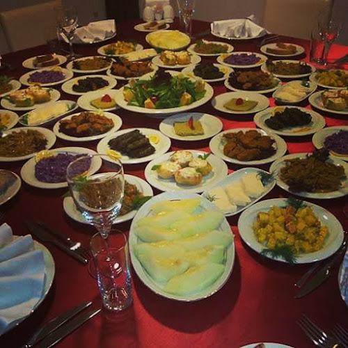 Opinii despre Şefin Yeri Araban Gaziantep în Gaziantep - Gastronomi ve konaklama