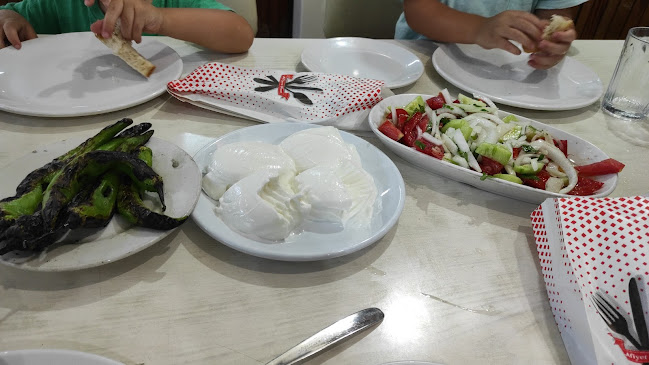 Değirmen Odun Köfte - Salihli