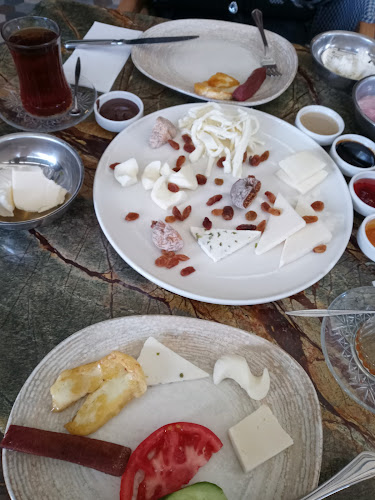 Grey 1979 Cafe Brasserie - Gastronomi ve konaklama