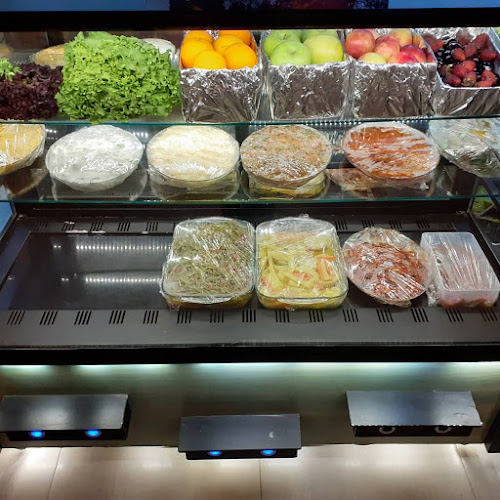 Opinii despre Çatıaltı Meyhanesi în Beylikdüzü - Gastronomi ve konaklama