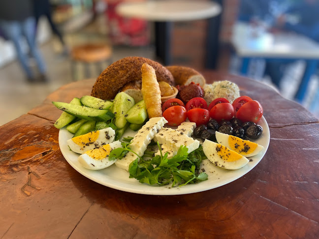 Kazım Dirik Mahallesi 166 Sok. No:1 Küçükpark, 35040 Bornova/İzmir