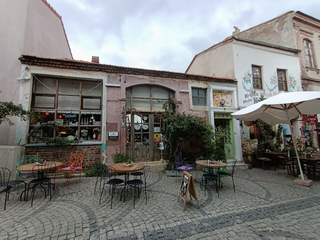 Chakra Cafe Urla Sanat Sokağı - Gastronomi ve konaklama