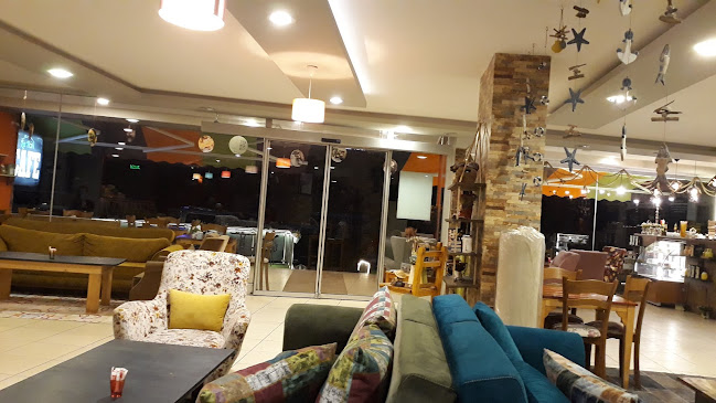 La’Rok Cafe and More