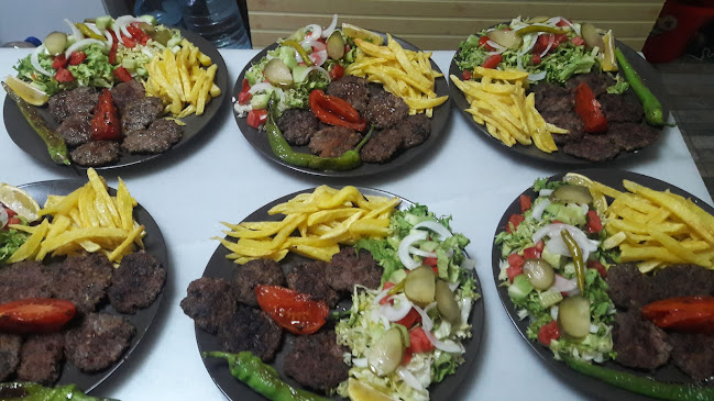 Opinii despre Karadeniz Cafe & Fasfood Adnan &Neşe'nin yeri în Nallıhan - Gastronomi ve konaklama