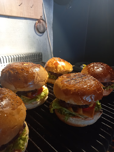 Köfte Coss - Gastronomi ve konaklama