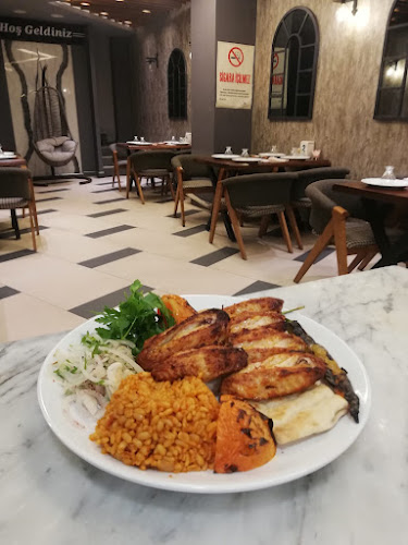 Opinii despre Uğur restaurant în Nizip - Gastronomi ve konaklama