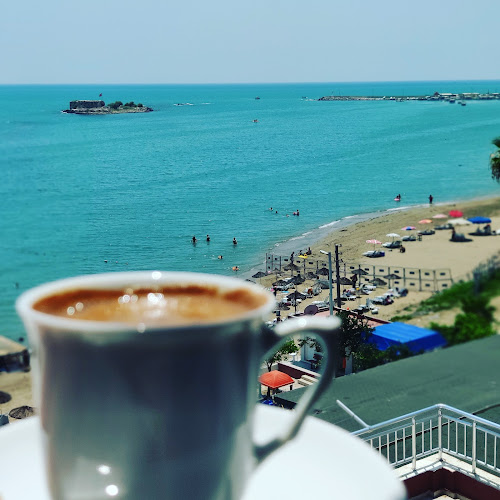 Yumurtalık Polis Plajı