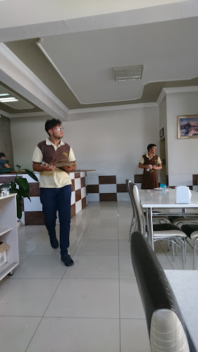 Opinii despre Sarayonu Bereket Etliekmek în Sarayönü - Gastronomi ve konaklama