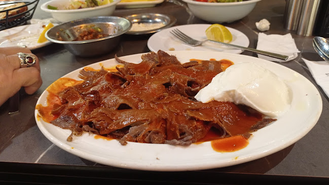 Bahçeli Bursa İskender Kebapçısı - Gastronomi ve konaklama