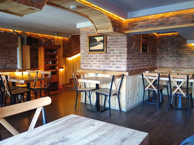 Dukas pub - Gastronomi ve konaklama