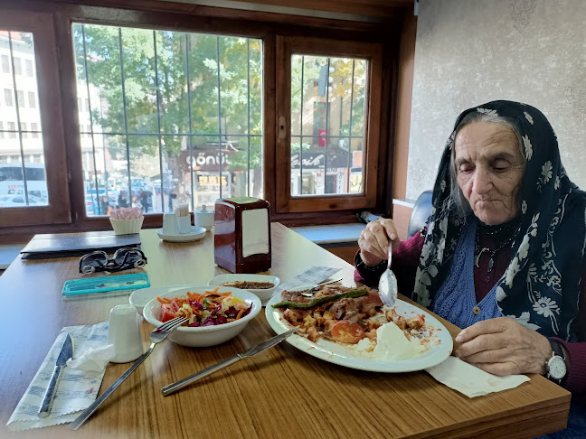 Tevhid Et Lokantası - Gastronomi ve konaklama