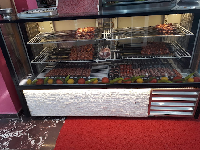 Eyvan Paça ve Izgara Salonu