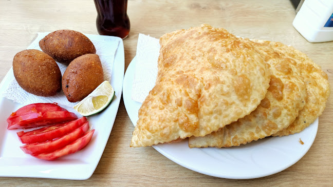 Opinii despre Cafe Mine Çiğ Börek ve Mantı în Gaziemir - Gastronomi ve konaklama