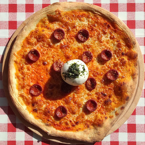 Alibo's Pizzeria - Gastronomi ve konaklama