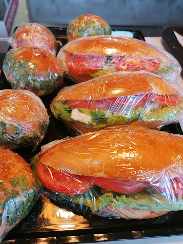 Comentarii opinii despre AYSİMA FIRIN CAFE