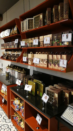 Comentarii opinii despre Elit Çikolata Fabrika Satış Mağazası