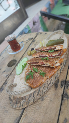 Ceyhan, Cumhuriyet Sk. No:1, 46300 Elbistan/Kahramanmaraş