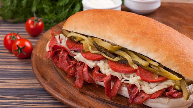 Comentarii opinii despre CHARLİE BURGER& FAST FOOD