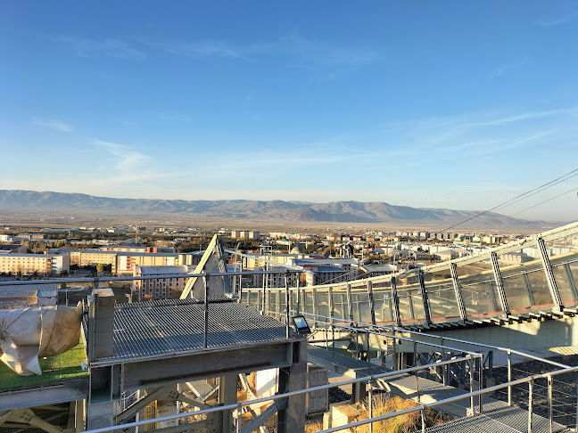 Atlama Kulesi Teras Kafe - Gastronomi ve konaklama