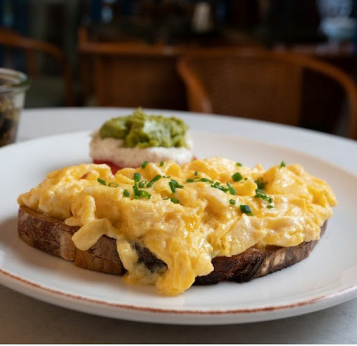 Jain arnavutköy - Gastronomi ve konaklama