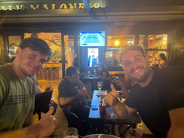 Molly Malone's Kuşadası - Gastronomi ve konaklama