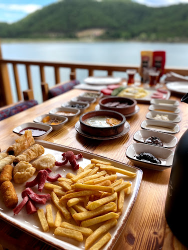 Opinii despre Tahtalı Göl Evleri & Restoran în Yenice/Emet - Gastronomi ve konaklama