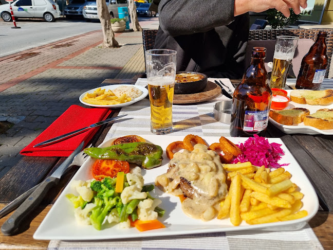 Opinii despre Istanbul Cafe Restaurant în Antalya - Gastronomi ve konaklama