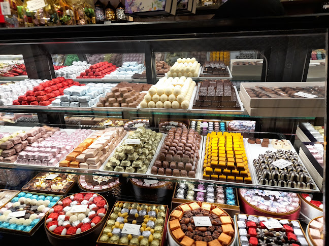 İstanbul Pastanesi - Gastronomi ve konaklama