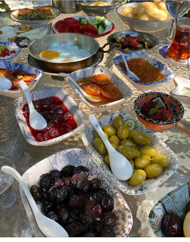 Opinii despre Kupula Bahçe Kahvaltı & Restaurant în Bodrum - Gastronomi ve konaklama