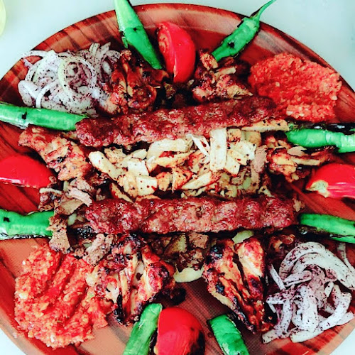 Opinii despre Talas Kebap Çorba în Şemdinli - Gastronomi ve konaklama