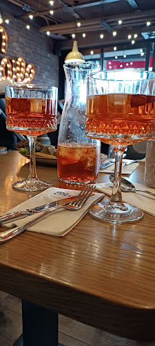 Opinii despre BigChefs Alsancak în İzmir - Gastronomi ve konaklama