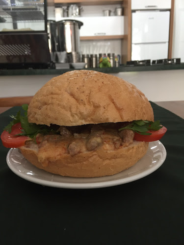 Keller's Restaurant Swiss Style - Gastronomi ve konaklama