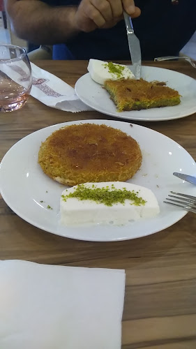 Edem Pastanesi & Kafe - Gastronomi ve konaklama