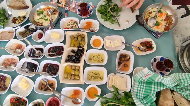 Opinii despre 1951 Gündoğdu Kahvaltı ve Çay Bahçesi în Söke - Gastronomi ve konaklama