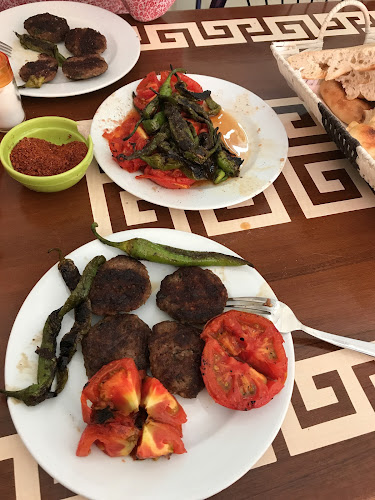Opinii despre Köfteci Kazım în Zile - Gastronomi ve konaklama