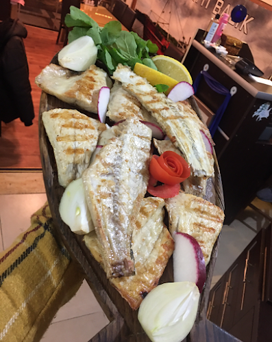 Balıkçılar Çarşısı, Piri Mehmet Paşa, Marina Cd. No:18, 34570 Silivri/İstanbul