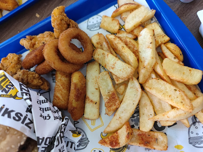 mareşal, Sarıgüllük, Fevzi Çakmak Blv. no:23/372, 27060 Şehitkamil/Gaziantep