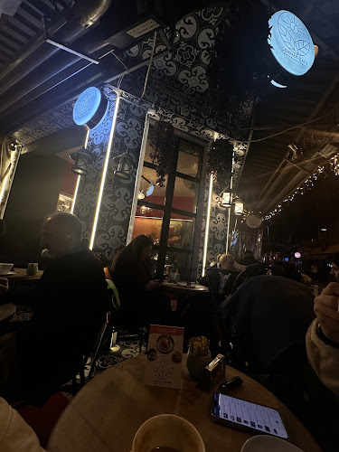 Opinii despre Corner Coffee în Şişli - Gastronomi ve konaklama