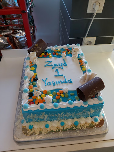 Opinii despre Uludağ Unlu Mamülleri & Cafe în Aksu - Gastronomi ve konaklama