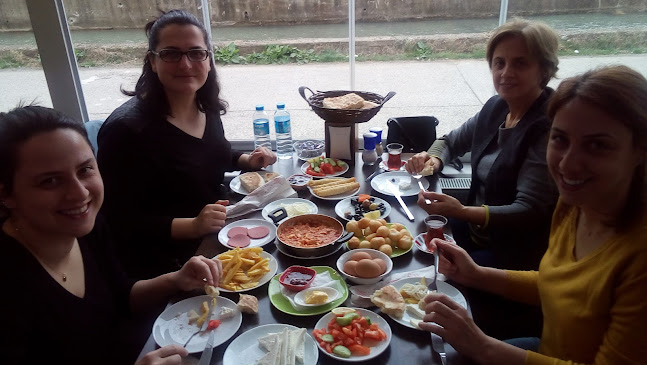 Comentarii opinii despre BIYER Ilıksu Cafe&Restaurant