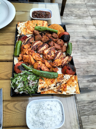 Opinii despre Artemis Restaurant în Bodrum - Gastronomi ve konaklama