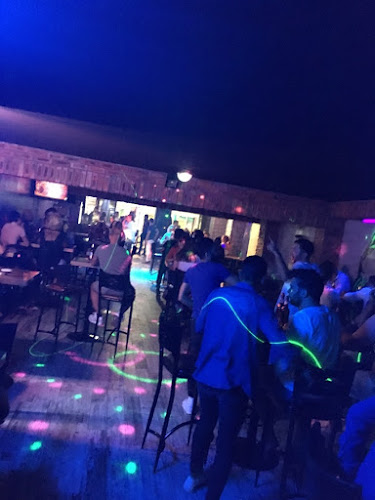 Balyoz Bar İzmir - Gastronomi ve konaklama