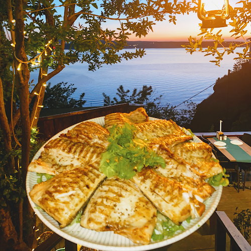 Opinii despre Alesta Anadolu Feneri în İstanbul - Gastronomi ve konaklama