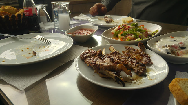 Opinii despre Asmalı Konak Et Lokantası Kasap Arif'in Yeri Erhan & Arif Kardeşler în Babaeski - Gastronomi ve konaklama
