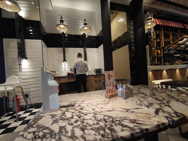 Fatih Sultan Mehmet, meydan avm, 34771 Ümraniye/İstanbul