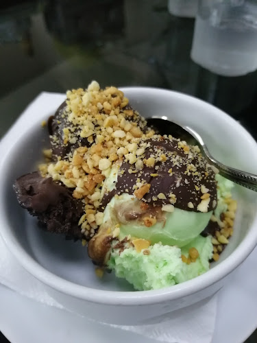 Kapris Dondurma - Gastronomi ve konaklama