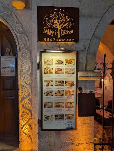 Opinii despre Soffy's Restaurant în Göreme/Nevşehir Merkez - Gastronomi ve konaklama