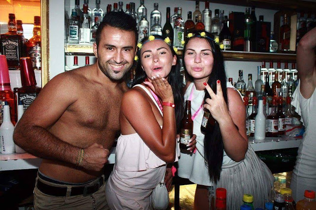 Opinii despre Las Vegas Cafe & Bar în Alanya - Gastronomi ve konaklama